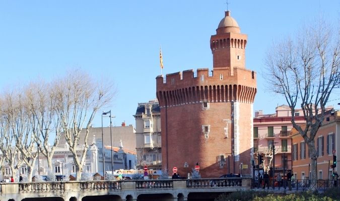 camping proche de perpignan visite